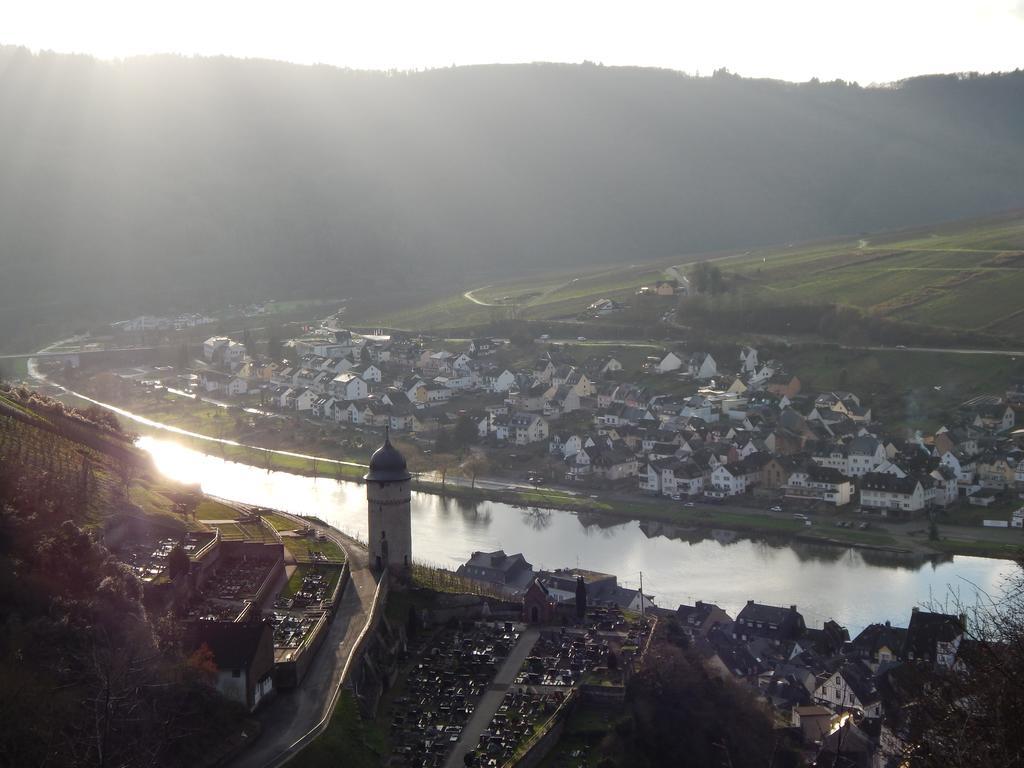 Gaestehaus Am Roemerbad Zell an der Mosel Exteriér fotografie